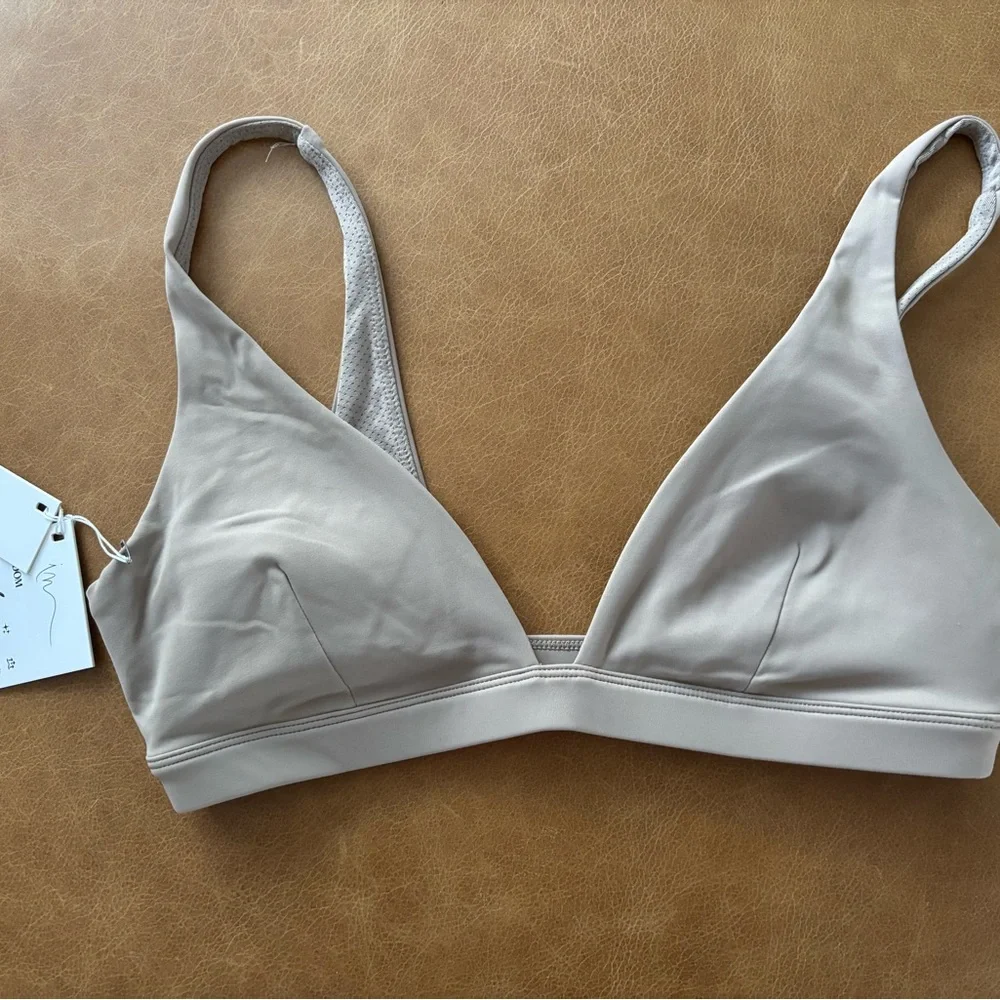 Tan Sports Bra. Brand new with tags and perfect for yoga, Pilates, solid core, - Picture 4 of 4